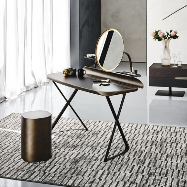Итальянский туалетный стол COCOON TROUSSE Leather от Cattelan Italia