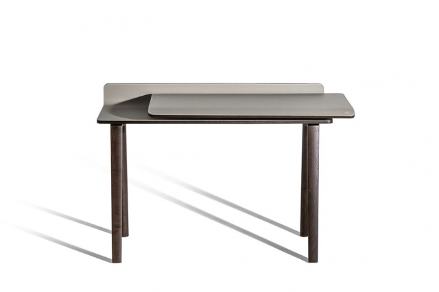 Итальянский письменный стол Iren Freestanding desk от Poltrona Frau
