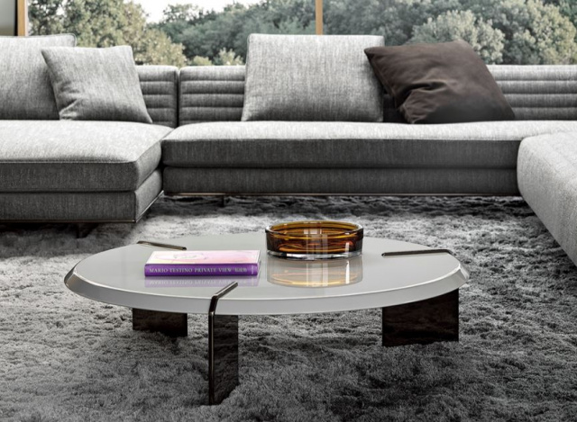 Итальянский журнальный столик Keel от Minotti