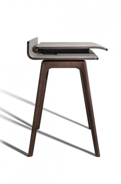 Итальянский письменный стол Iren Freestanding desk от Poltrona Frau