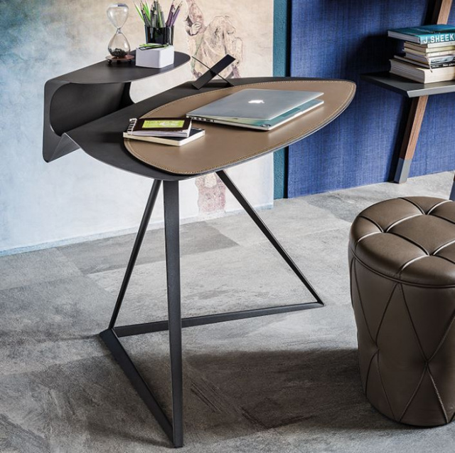 Итальянский письменный стол STORM от Cattelan Italia